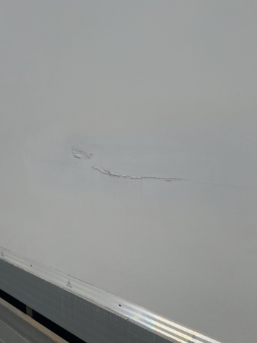 1121874-34 Van 4x2 Volvo Trucks FL -2013