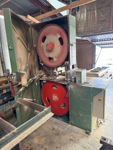 1205327-2 Stenner 36 band saw