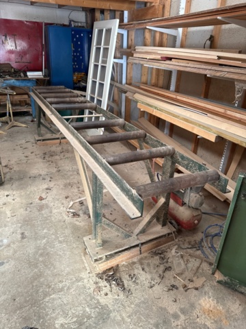 1205327-5 Stenner 36 band saw