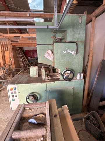 1205327-6 Stenner 36 band saw