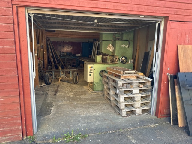 1205327-9 Stenner 36 band saw