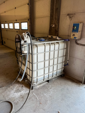 1201938-2 Adblue tank med pump