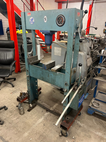 1201945-1 Hydraulic press Stenhøj 25T - 1980