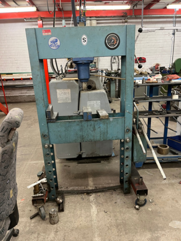 1201945-10 Hydraulic press Stenhøj 25T - 1980