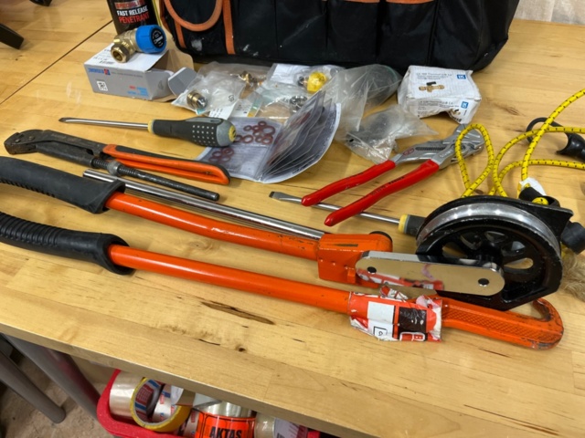 1140439-8 Bahco Tool bag with various tools