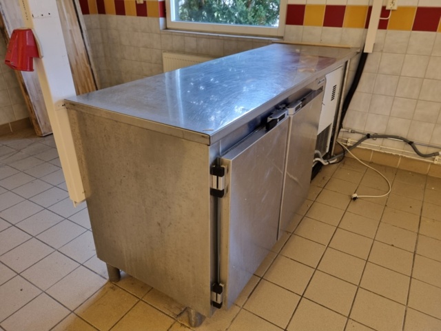 1205685-7 Porkka Fridge & ice machine