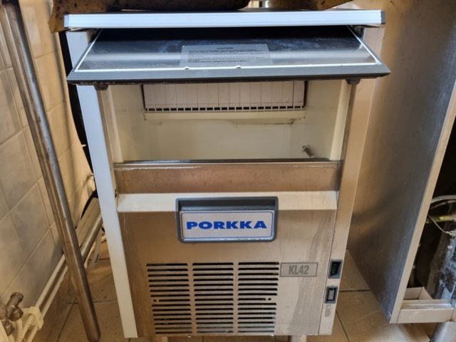 1205685-12 Porkka Fridge & ice machine