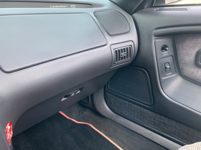 1205289-26 Chrysler LeBaron Convertible - 1994