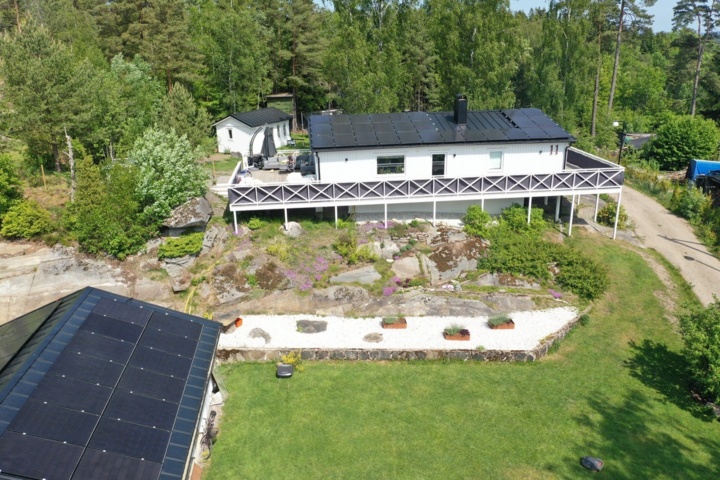 985413-7 Solar cells Bluesun Shingled Black Frame 18 pcs 480 W, inverter Bluesun 10 kW