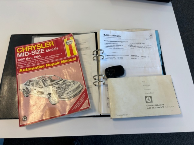 1205289-45 Chrysler LeBaron Convertible - 1994