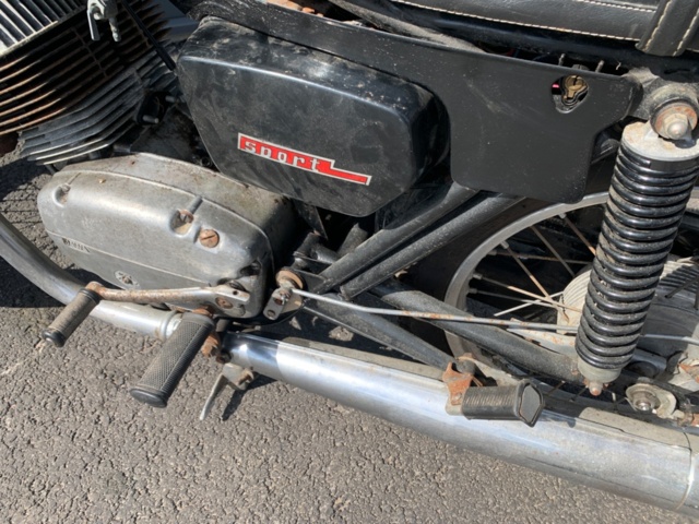 1205287-6 Motorcycle CZ 250 - 1980