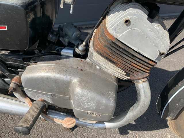 1205287-3 Motorcycle CZ 250 - 1980