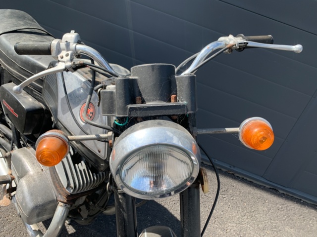 1205287-14 Motorcycle CZ 250 - 1980