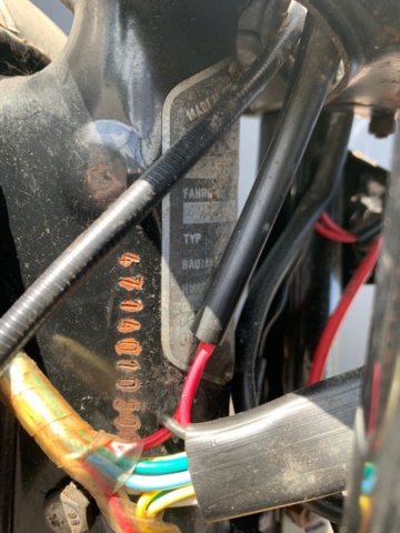 1205287-16 Motorcycle CZ 250 - 1980