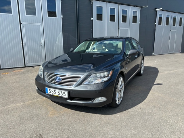 1205284-2 Lexus LS 600h AWD -2008