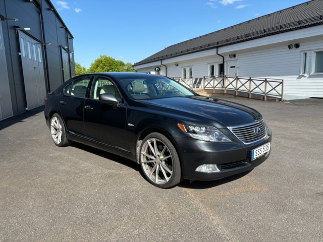 1205284-3 Lexus LS 600h AWD -2008