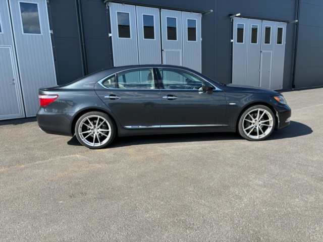 1205284-4 Lexus LS 600h AWD -2008