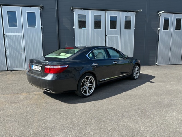 1205284-5 Lexus LS 600h AWD -2008