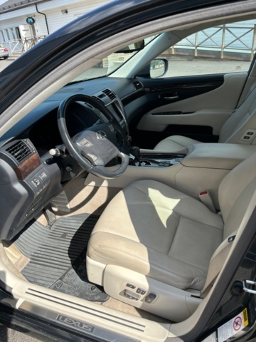 1205284-8 Lexus LS 600h AWD -2008