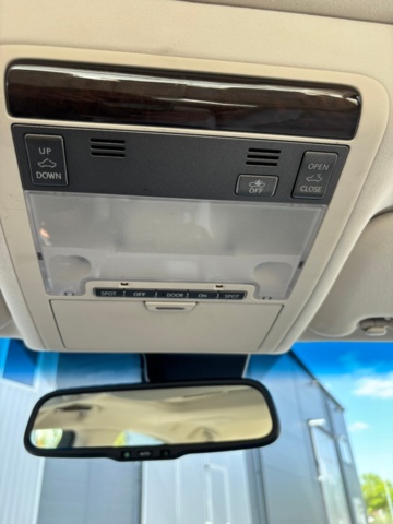 1205284-22 Lexus LS 600h AWD -2008