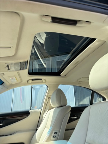 1205284-23 Lexus LS 600h AWD -2008