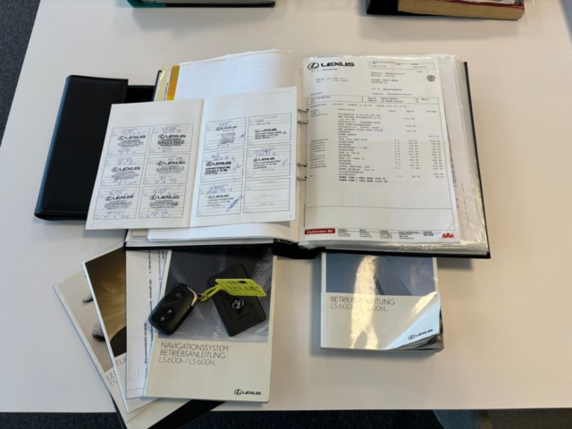 1205284-36 Lexus LS 600h AWD -2008