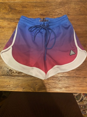 1205902-21 Products from world artist Chris Brown's brand Black Pyramid