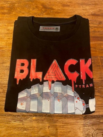 1205902-25 Products from world artist Chris Brown's brand Black Pyramid