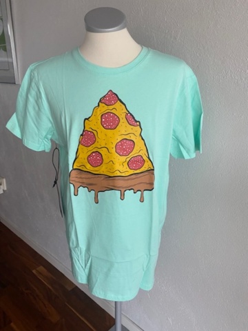 1205902-33 Products from world artist Chris Brown's brand Black Pyramid