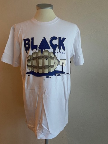 1205902-35 Products from world artist Chris Brown's brand Black Pyramid