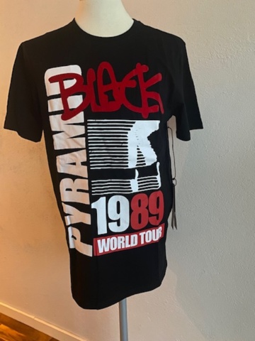 1205902-36 Products from world artist Chris Brown's brand Black Pyramid