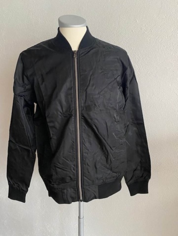 1205906-9 Jackets and anoraks from Cayler & Sons, Quiet Life and Pink Dolphin.