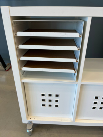 1201995-2 Kontorsmöbel på hjul