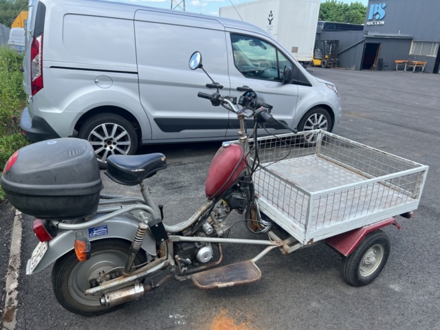 1178571-4 Flakmoped Norsjö Carrier 4-Stroke -2005 (Reparationsobjekt)