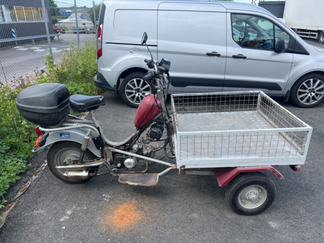 1178571-5 Flakmoped Norsjö Carrier 4-Stroke -2005 (Reparationsobjekt)