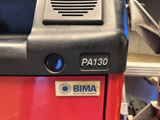 1208354-6 Wheel alignment machine, Hunter PA130