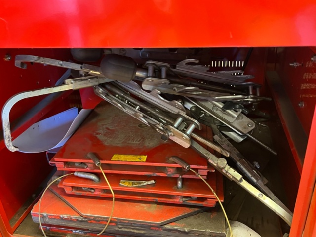 1208354-16 Wheel alignment machine, Hunter PA130