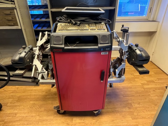 1208354-19 Wheel alignment machine, Hunter PA130