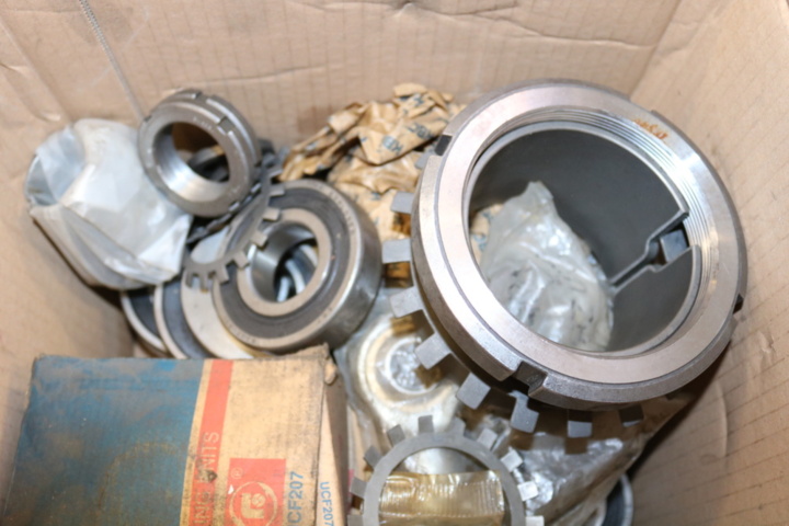 999380-12 Bearings & support in wooden box