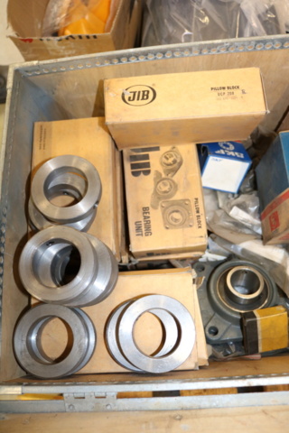 999380-15 Bearings & support in wooden box