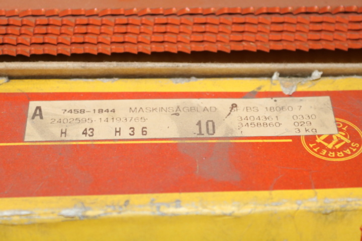 999381-5 Metal saw blade & Hilti nail