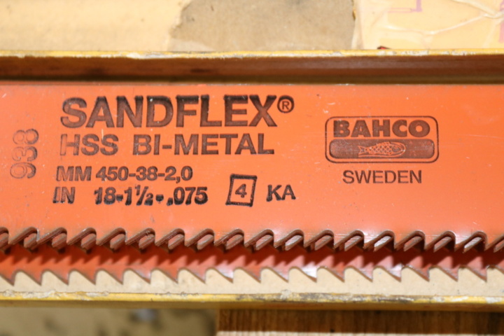 999381-6 Metal saw blade & Hilti nail