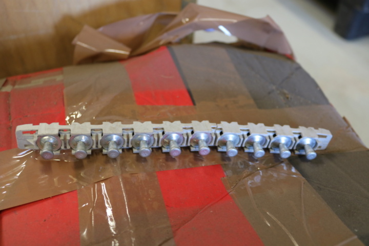 999381-10 Metal saw blade & Hilti nail