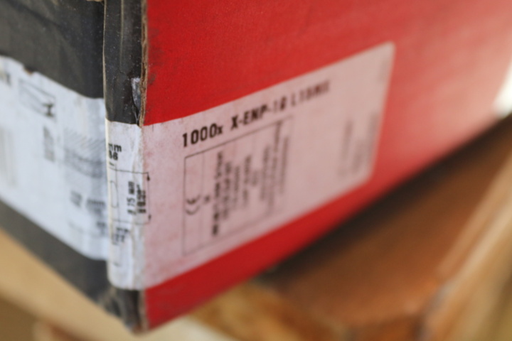 999381-13 Metal saw blade & Hilti nail