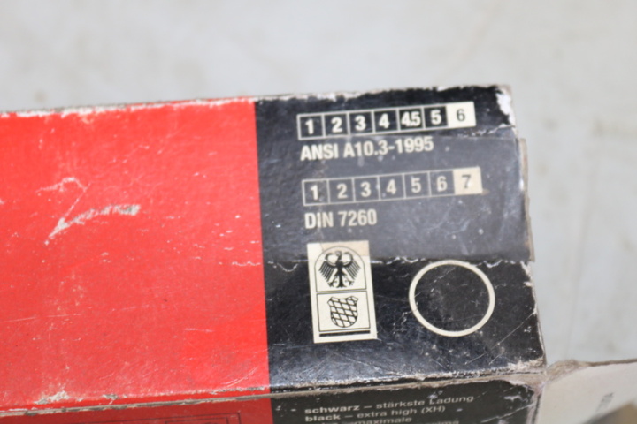 999381-17 Metal saw blade & Hilti nail