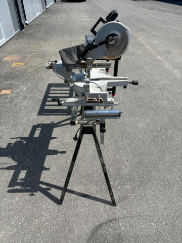 1137481-6 Woodster sl 10u cut and miter saw with stand and roller table