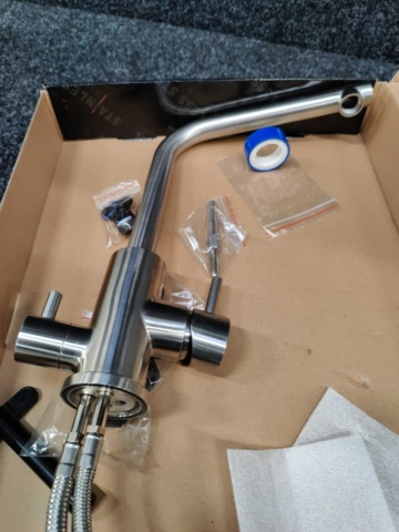 1208424-3 Kitchen faucet Strand Stainless Solid SO-1009