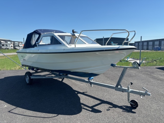 1137491-2 Örnvik 535 HT with Suzuki 115hp + trailer.