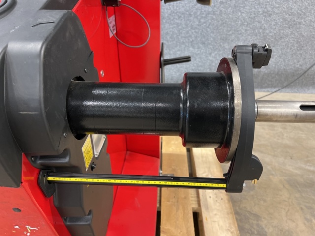 1208650-26 Tire balancing machine Corghi EM 9508-C PLUS