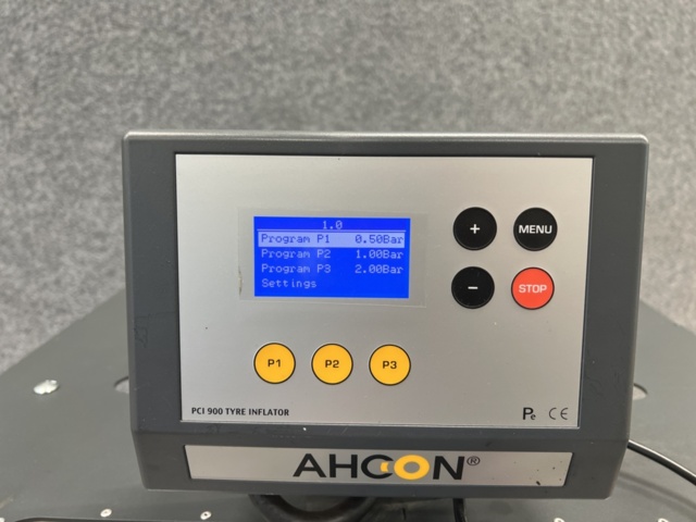 1208653-9 Pump table with safety portal AHCON